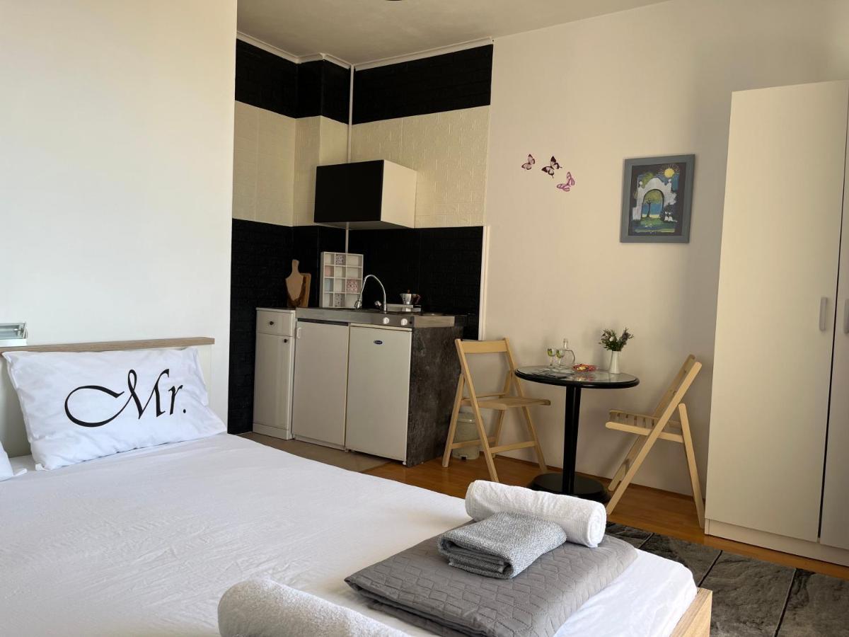Apartments Cvjetkovic Mlini Bagian luar foto