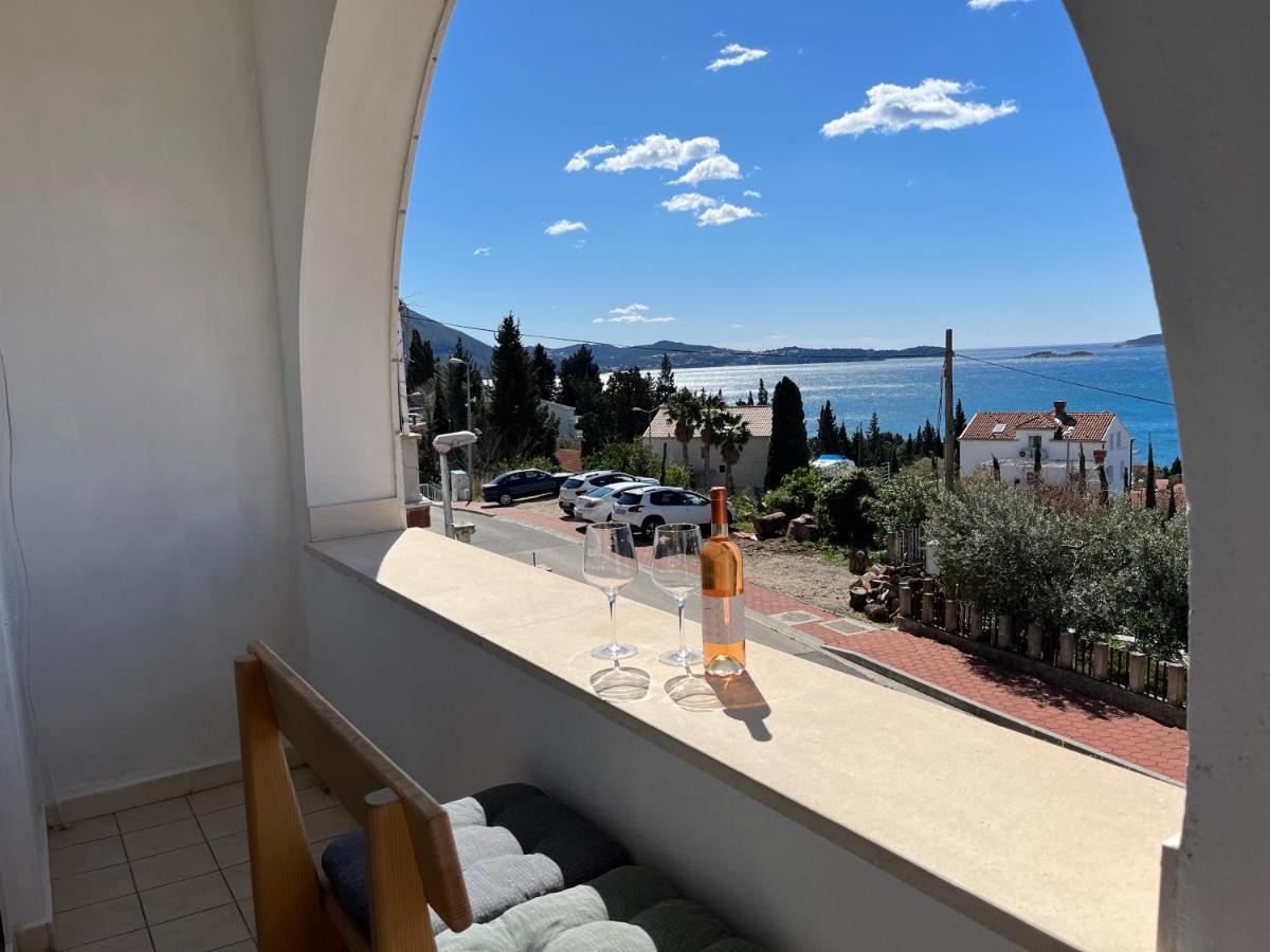 Apartments Cvjetkovic Mlini Bagian luar foto